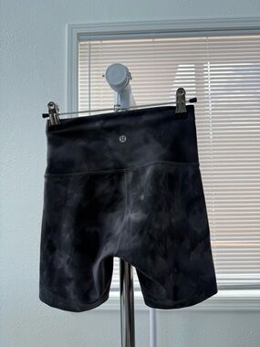 Lululemon Wunder Train Bikers Diamond Dye